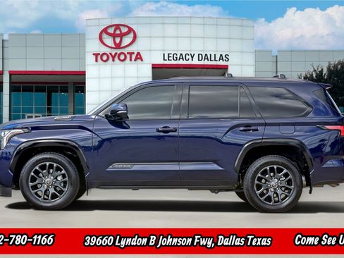 Used 2023 Toyota Sequoia Platinum AWD/4WD image 7