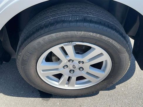 Used 2010 Ford Edge SE FWD image 13