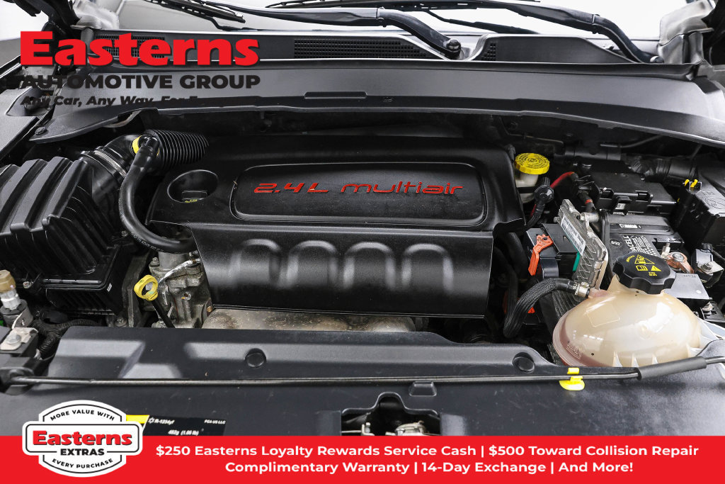 Used 2018 Jeep Compass Latitude w/ Popular Equipment Group AWD/4WD image 8