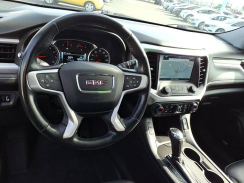 Used 2019 GMC Acadia SLT image 10
