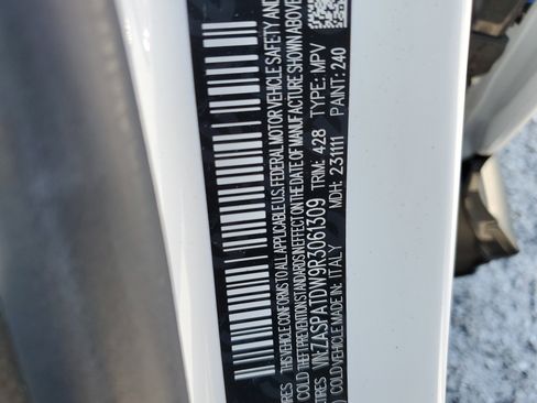 Used 2024 Alfa Romeo Tonale Veloce AWD/4WD image 24