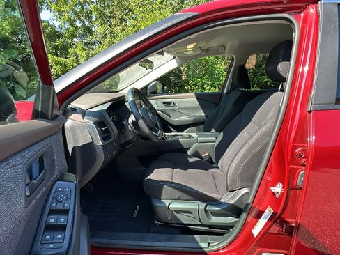 Certified 2023 Nissan Rogue S image 11