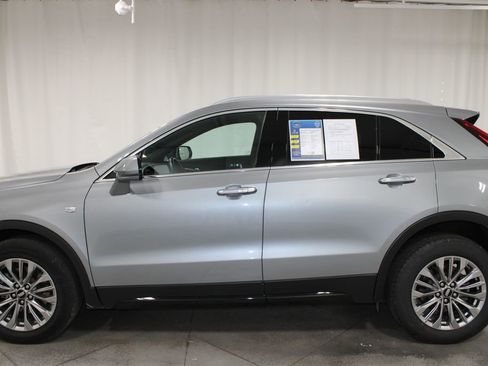 Used 2024 Cadillac XT4 Premium Luxury AWD/4WD image 6
