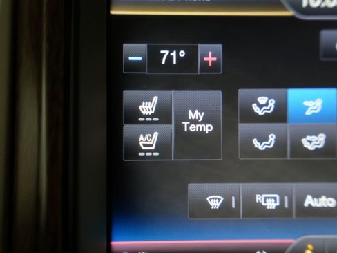 Used 2014 Ford F150 Lariat w/ Lariat Chrome Package image 22