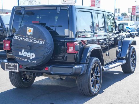 Used 2021 Jeep Wrangler Unlimited Sahara w/ Cold Weather Group image 4