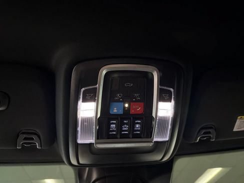 Used 2024 RAM 2500 Limited AWD/4WD image 16