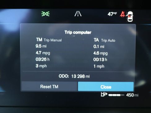 Used 2025 Volvo V60 B5 Cross Country Plus image 12