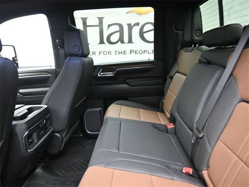 Used 2024 Chevrolet Silverado 2500 High Country w/ High Country Premium Package image 22