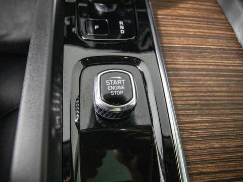 Used 2023 Volvo XC60 B5 Plus w/ Protection Package Premier FWD image 24