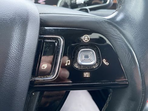 Used 2020 Lincoln Corsair Reserve image 15