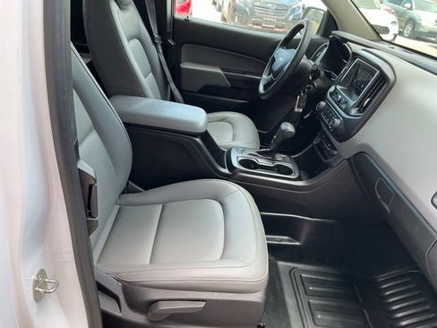 Used 2019 Chevrolet Colorado W/T w/ WT Convenience Package RWD image 17