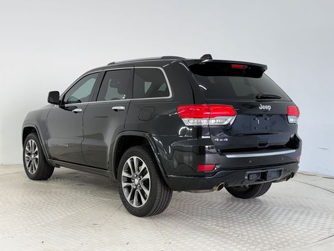 Used 2017 Jeep Grand Cherokee Overland AWD/4WD image 3