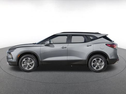 Used 2026 Chevrolet Blazer LT AWD/4WD image 3