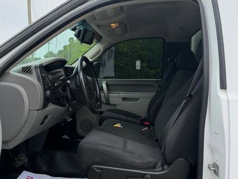 Used 2013 Chevrolet Silverado 2500 W/T RWD image 5