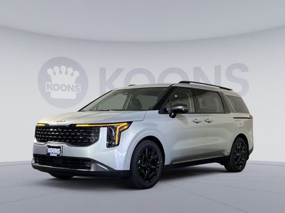 New 2026 Kia Carnival SX w/ SX Dark Edition Package