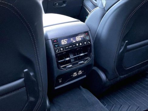 Used 2025 Jeep Grand Cherokee L Summit AWD/4WD image 35