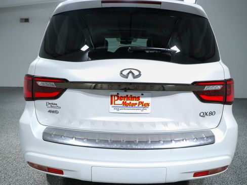 Used 2023 INFINITI QX80 Premium Select w/ All-Season Package AWD/4WD image 8