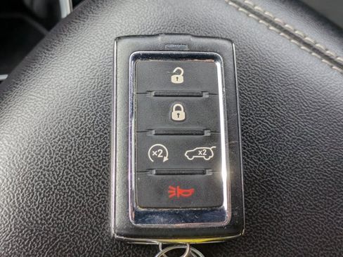 Used 2023 Jeep Grand Cherokee L Laredo image 26