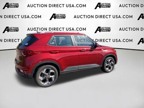 Used 2025 Hyundai Venue SEL FWD image 6