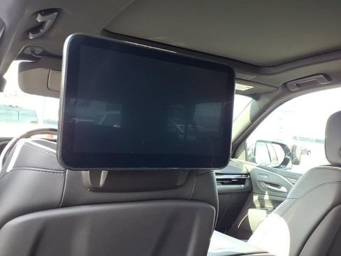 Used 2023 Cadillac Escalade ESV Sport w/ Touring Package image 13