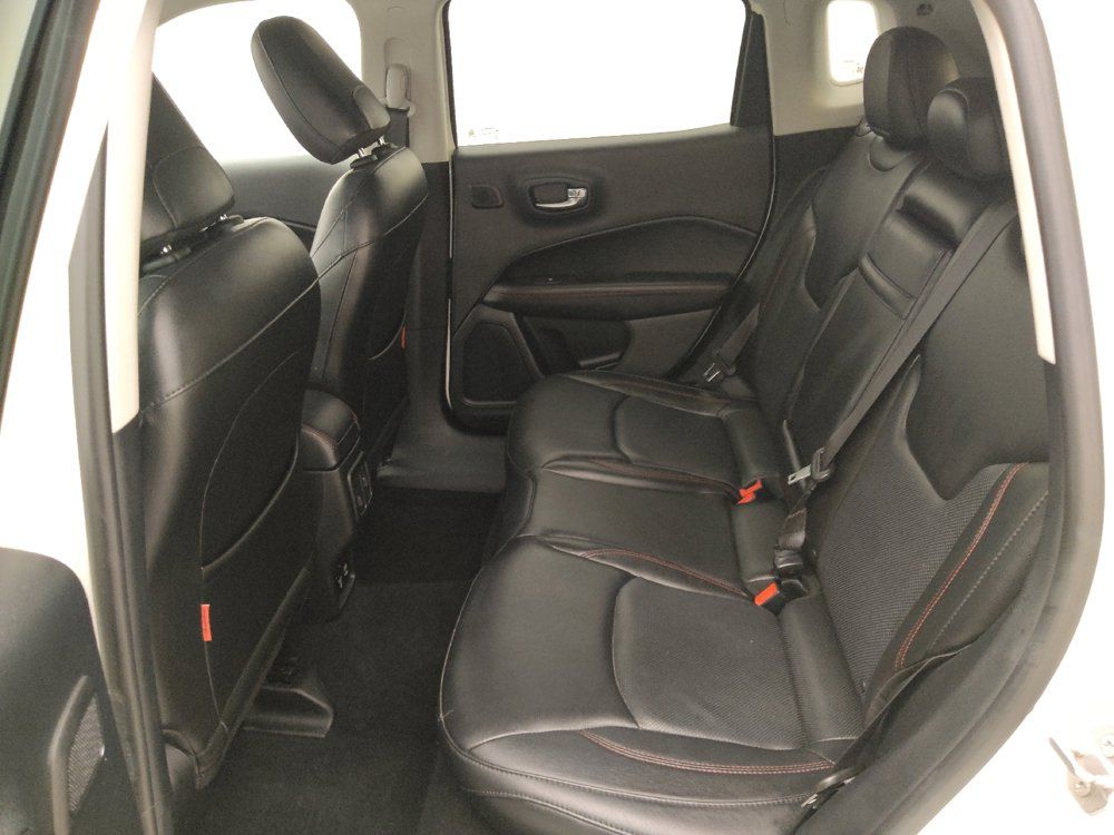 Used 2018 Jeep Compass Trailhawk w/ Leather Interior Group AWD/4WD image 18