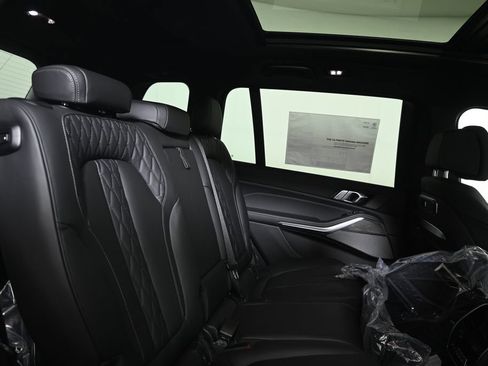 New 2027 BMW X7 M60i AWD/4WD image 36
