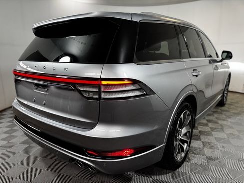 Used 2022 Lincoln Aviator Grand Touring w/ Elements Package Plus image 7