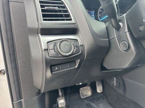 Used 2018 Ford Explorer Limited image 14