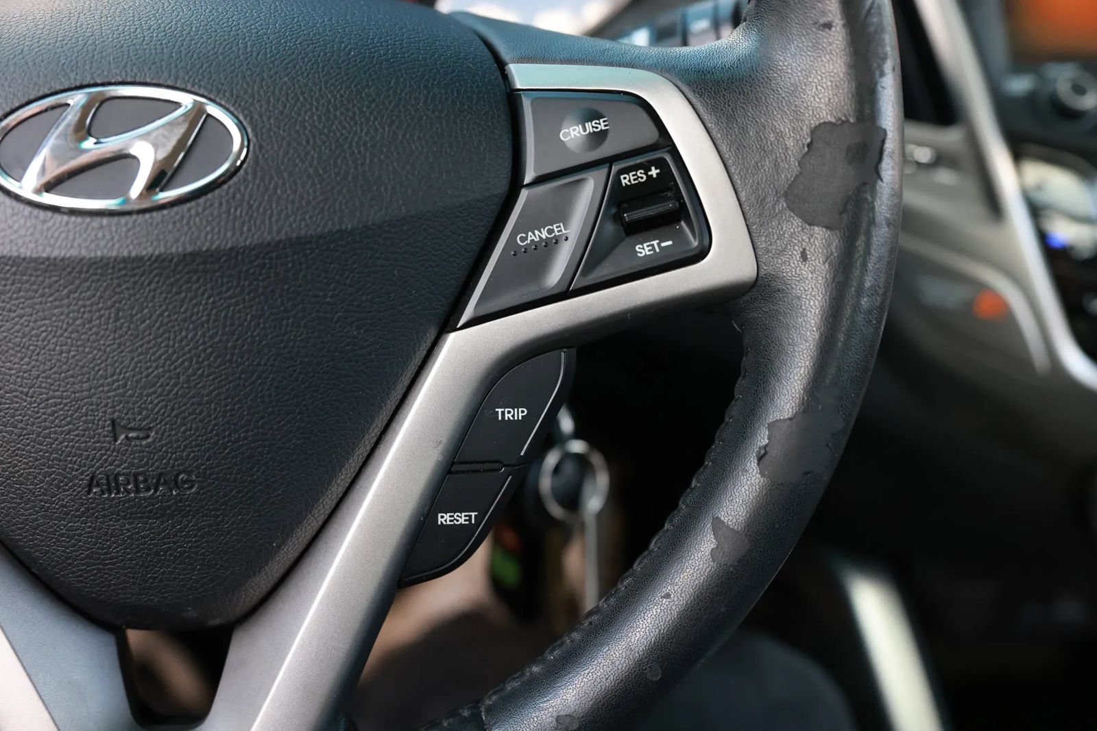 Used 2013 Hyundai Veloster w/ Style Pkg FWD image 26