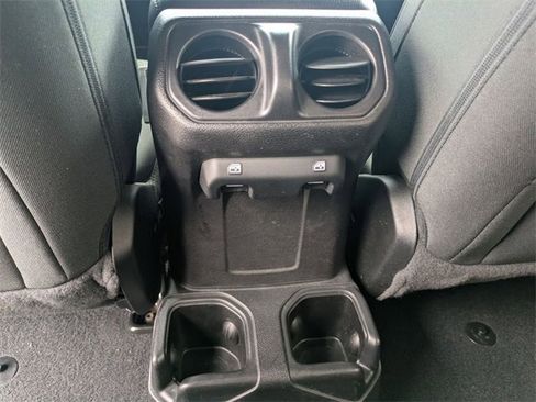 Used 2021 Jeep Wrangler Unlimited Willys image 35