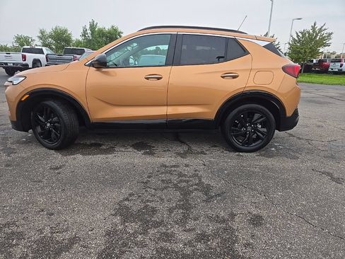 Certified 2024 Buick Encore GX Sport Touring w/ Comfort Package FWD image 2