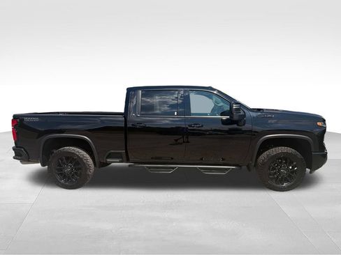 Used 2025 Chevrolet Silverado 2500 LTZ w/ Trail Boss Package AWD/4WD image 6