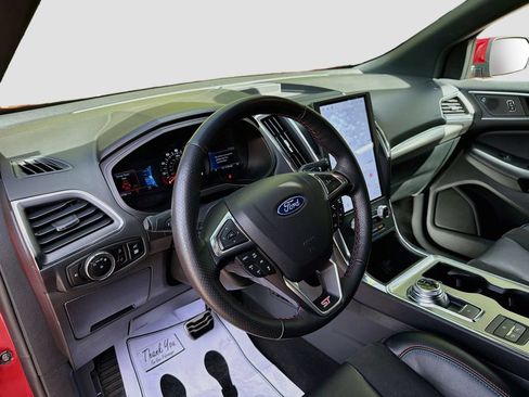 Used 2024 Ford Edge ST w/ Equipment Group 401A AWD/4WD image 9