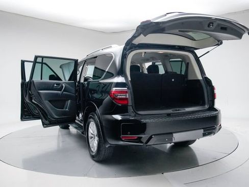 Used 2024 Nissan Armada SV AWD/4WD image 19