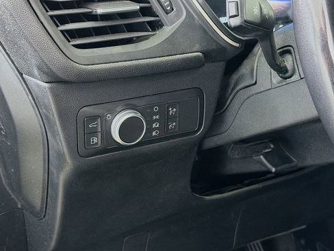 Used 2021 Ford Escape SE w/ SE Sport Appearance Package FWD image 12