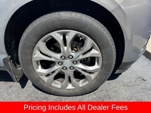 Used 2018 Buick Enclave Avenir w/ Avenir Technology Package AWD/4WD image 2