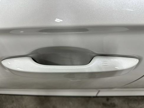 Used 2024 Honda CR-V EX-L image 11