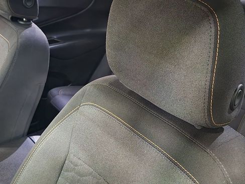 Used 2020 Chevrolet Equinox LT image 32