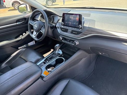 Used 2021 Nissan Altima 2.5 SL FWD image 14