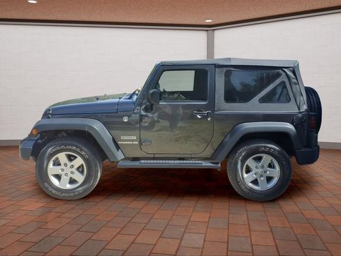Used 2017 Jeep Wrangler Sport w/ Quick Order Package 24S AWD/4WD image 8