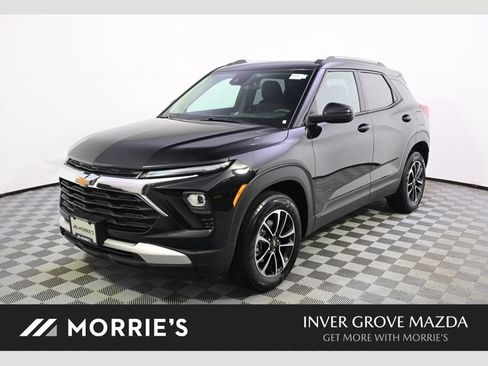 Used 2025 Chevrolet TrailBlazer LT AWD/4WD image 1