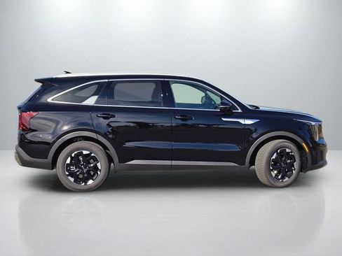 New 2026 Kia Sorento S FWD image 5