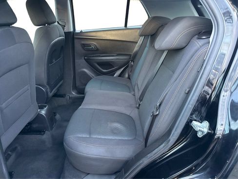 Used 2017 Chevrolet Trax LS FWD image 10