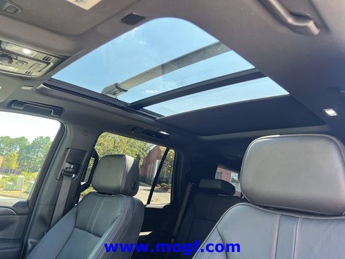 Used 2022 Chevrolet Tahoe RST w/ Sport Performance Package AWD/4WD image 15