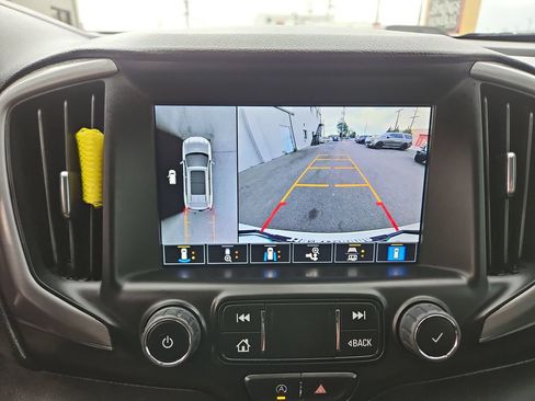 Used 2023 GMC Terrain AT4 w/ Tech Package AWD/4WD image 20
