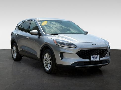 Used 2021 Ford Escape SE AWD/4WD image 3