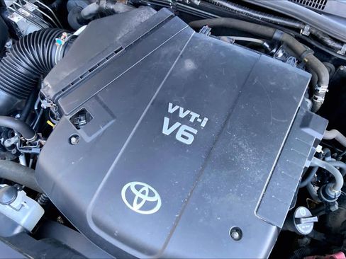 Used 2013 Toyota Tacoma 4x4 Double Cab w/ SR5 Pkg image 31