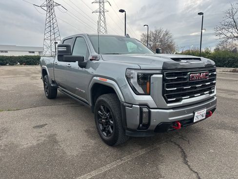 Used 2024 GMC Sierra 2500 AT4 w/ AT4 Premium Plus Package image 1