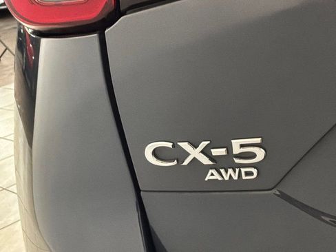 Used 2023 MAZDA CX-5 Carbon Edition image 25