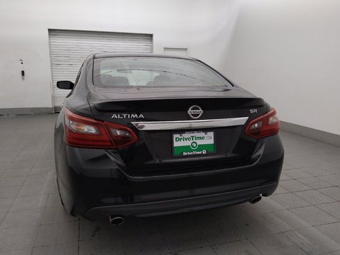 Used 2018 Nissan Altima 2.5 SR FWD image 6
